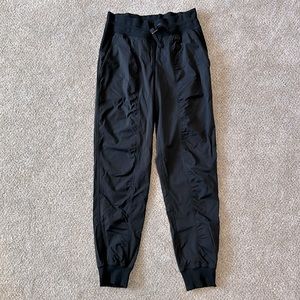 Lululemon Dance Studio Mid-Rise Jogger ~ Black ~ 6